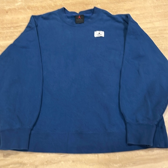 NEVER WORN WOMEN’S FRENCH BLUE JORDAN FLIGHT FLEECE CREWNECK SZ.SM PERFECT SHAPE - Picture 4 of 11